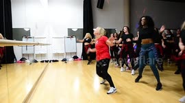Woman whose obesity led her to contemplate suicide sheds seven stone from dancing