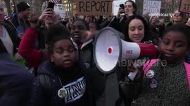 Thousands protest in US, demanding full release of Mueller report