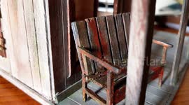 Guy create's amazing buildings all from lollisticks