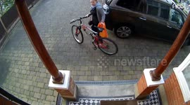 Doorbell cam catches stranger stealing London teen's bike
