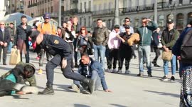 Police in Madrid intervene in brutal fight involving Roma men and women