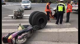 440lb tyre detaches from semitrailer, flattens road worker on Chinese highway