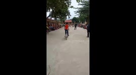 Slow Bicycle Racing