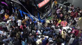 Thais cram onto buses and trains as they begin annual Songkran new year getaway