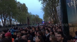 Notre Dame fire area secured, people watch it on the streets