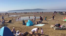 Hottest day of the year sees Brits hit beach in Weston-super-Mare