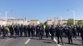 Clashes between yellow vests and police in Lyon