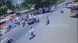 Fast speed pick-up van overturned on National Highway as brake fail in India.