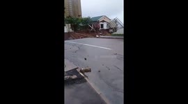 #DurbanFloodsAmanzimtoti https://t.co/INI1XAs198