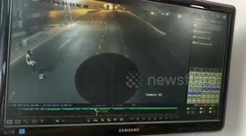Commuter trips and falls after thief blocks road partially in order to steal