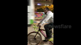 Expert Cyclist Performs Dangerous Moves With Motorcycle   Viral Street Videos