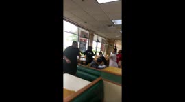 Brawl breaks out at Wendy's in Florida between male employee and two female customers