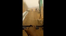 The one-handed man can do heavy work like a normal person