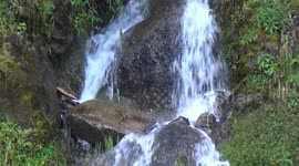 CASCADA PEQUEÑA