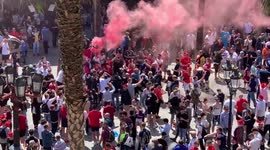 Spanish police clear out Liverpool fans from Barcelona's Plaça Reial ahead of Champions semi-final clash