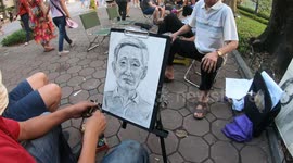 Drawing live portraits in HaNoi
