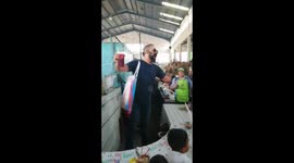 Shoppers stunned by surprise opera performance in market