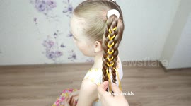 Easy and quick hairstyle for summer