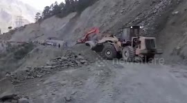 Over 1,000 cars stranded as fresh landslides hit India's north