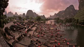 Breathtaking time-lapse captures balloons and rafts taking off in south China