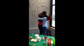 Boyfriend makes surprise proposal in coffee shop as girlfriend goes to buy breakfast
