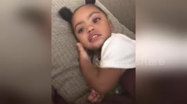 Adorable reply from US kid when told she's beautiful by mother!