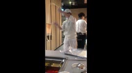 Cool noodle-pulling performance in newly open hotpot chain in London
