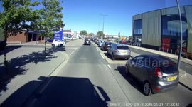 Van man takes to the pavement to save less than a minute!