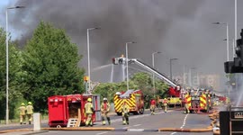 Over 100 firefighters tackle huge warehouse fire in Tottenham