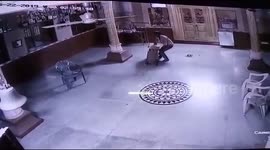 Bumbling thief caught stealing safe box from Indian temple