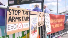 Arms fair protesters crash London Comic Con