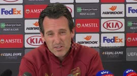 Unai Emery pays brilliant and hilarious tribute to Petr Cech!