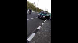 Pedestrian Confronts Fly Tippers In Bali