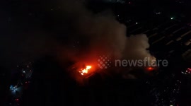 Huge fire destroys more than 100 stalls at Bangkok market