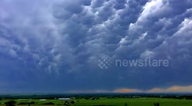 Mammatus Roll with Sun
