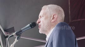Jeremy Corbyn Gets Angry During Anti Trump Protest