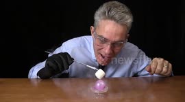 Aussie scientist uses tiny equipment and liquid nitrogen to create amazing experiments