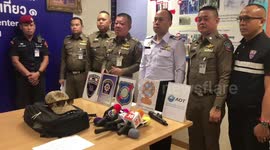 Chinese thieves arrested after stealing £1,000 from British woman at airport