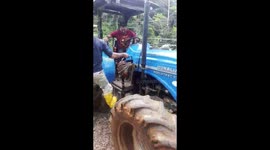 Honduras tractor crash