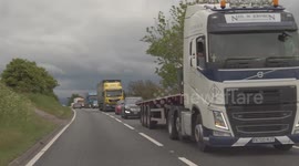 Traveller caravans cause massive tailbacks on eve of UK horse fair