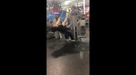 Gymgoer in Texas has 'interesting' routine