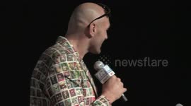 Tyson Fury hijacks press conference