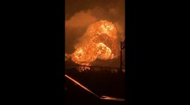 Huge explosion at oil refinery in Philadelphia