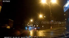 West Midlands Travel bus cutting across 3 lanes and forcing me off the road