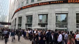 Londoners enjoy drinks outside as Europe sizzles