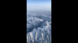 Flying over cascade mountain range at 30 thousand feet