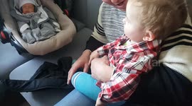 1.5 Year old toddler see his newborn brother