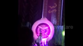 Student does surprise K-pop dance after receiving degree at graduation ceremony