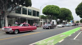 Fleet of American Classic Cars Join Santa Monica 4th July Parade