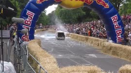 Amazing Crashes At Red Bull Soapbox Race